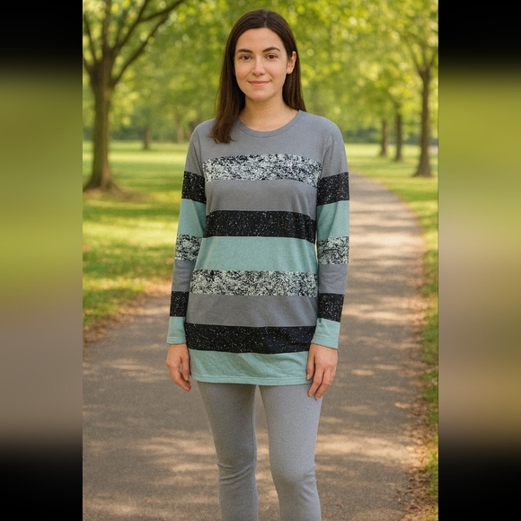 Other - NWOT Women’s 2-Piece Outfit | Striped Tunic & Leggings | Size M